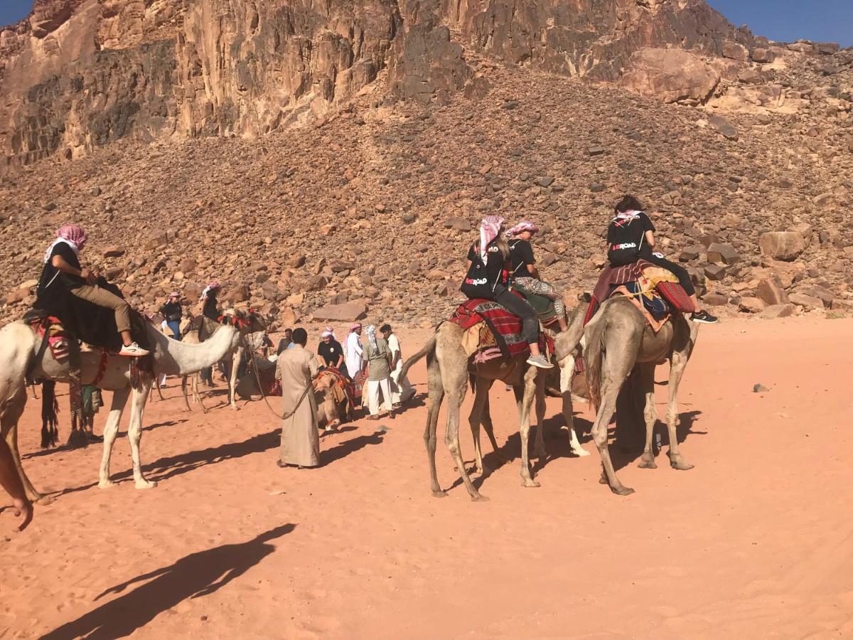 Black Irish Camp And Tours Hotel Wadi Rum Exterior photo