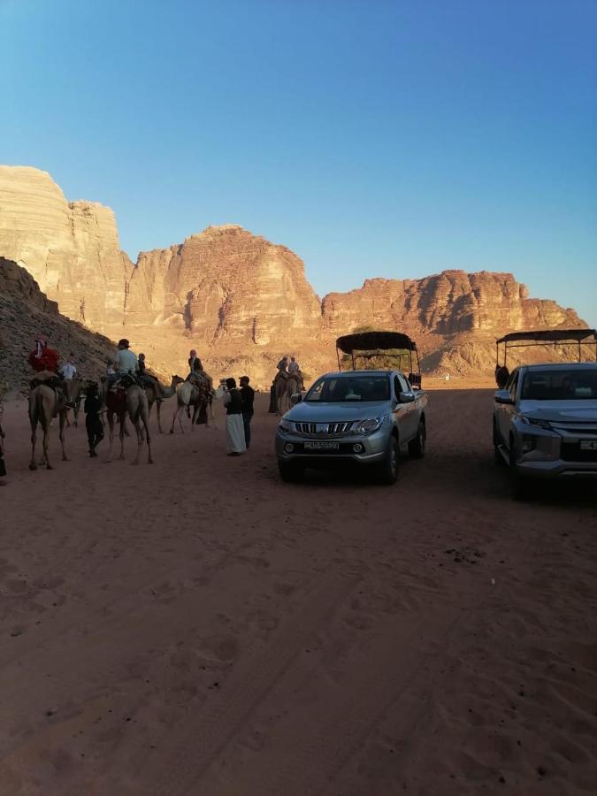 Black Irish Camp And Tours Hotel Wadi Rum Exterior photo