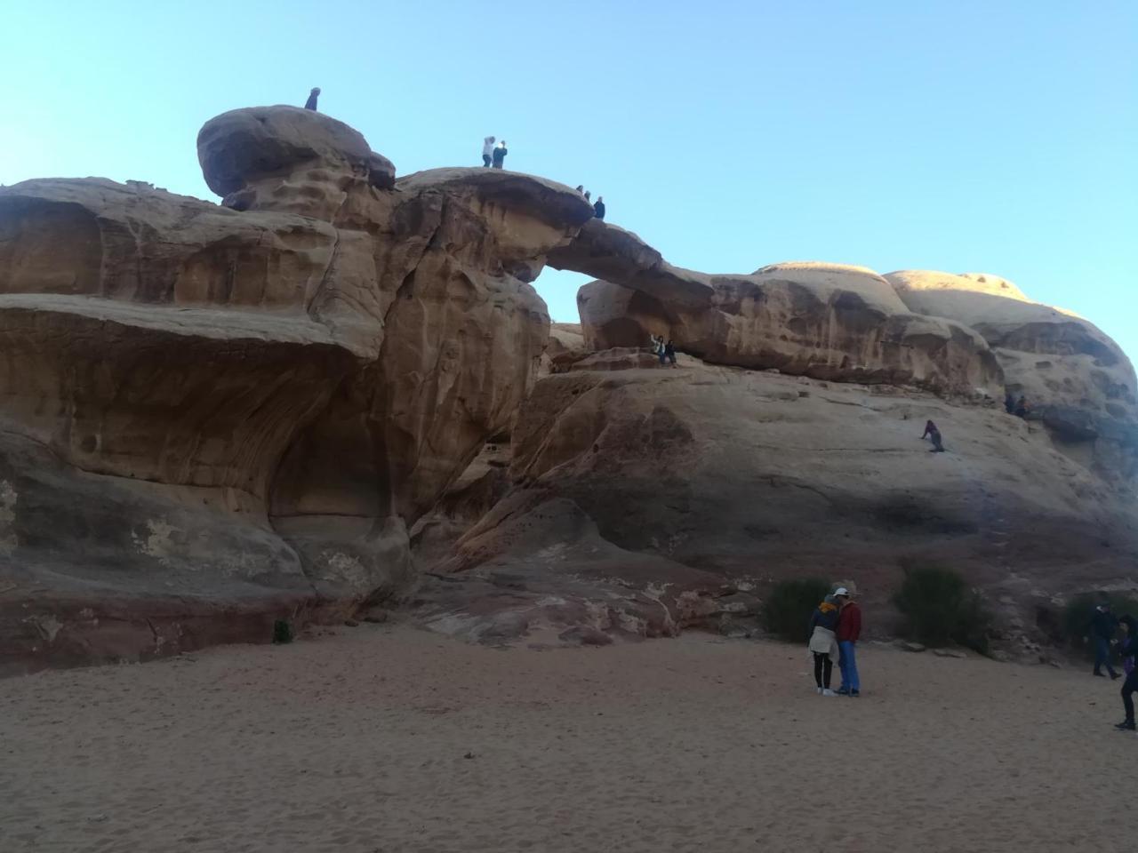 Black Irish Camp And Tours Hotel Wadi Rum Exterior photo